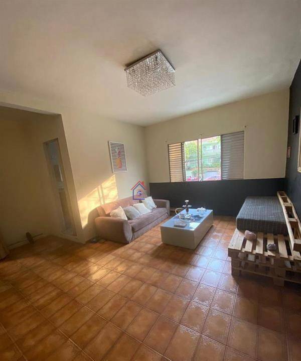 Sobrado à venda com 4 quartos, 170m² - Foto 1