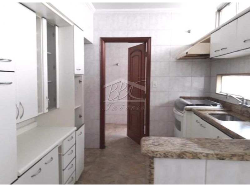 Casa à venda com 4 quartos, 350m² - Foto 7