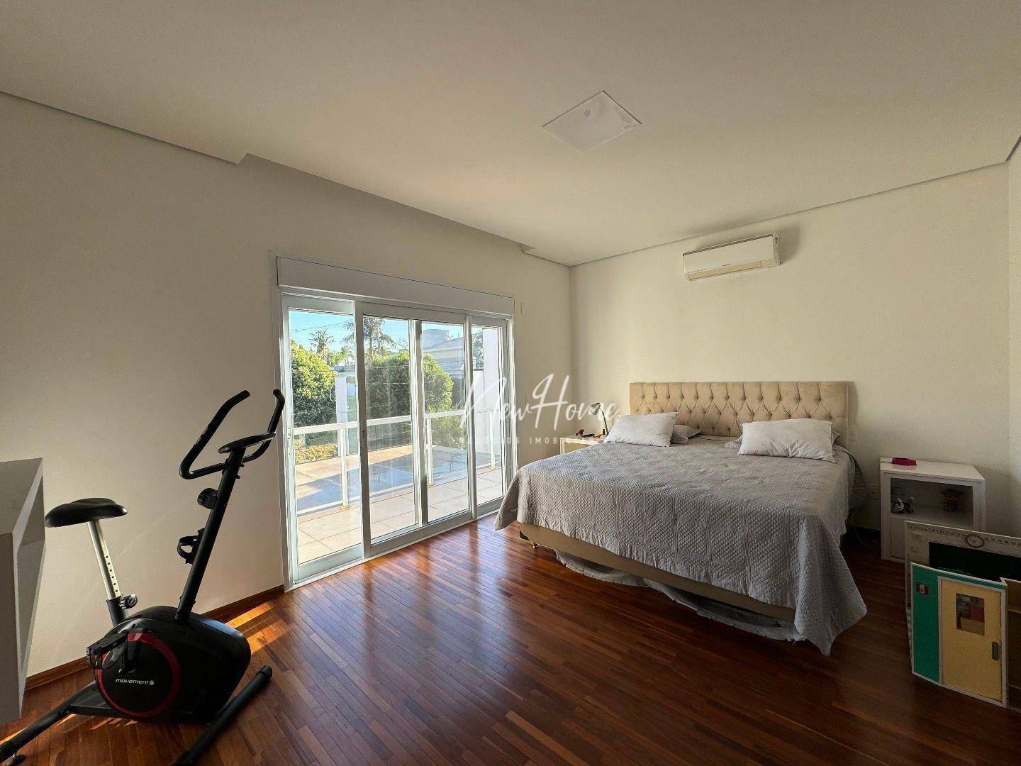 Casa de Condomínio à venda com 4 quartos, 400m² - Foto 10