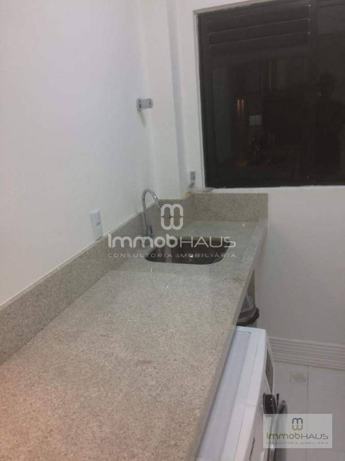 Apartamento à venda com 3 quartos, 116m² - Foto 9