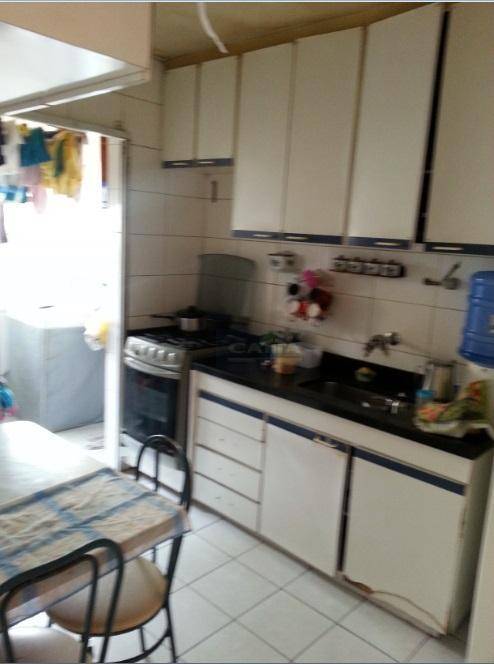 Apartamento à venda com 3 quartos, 87m² - Foto 4