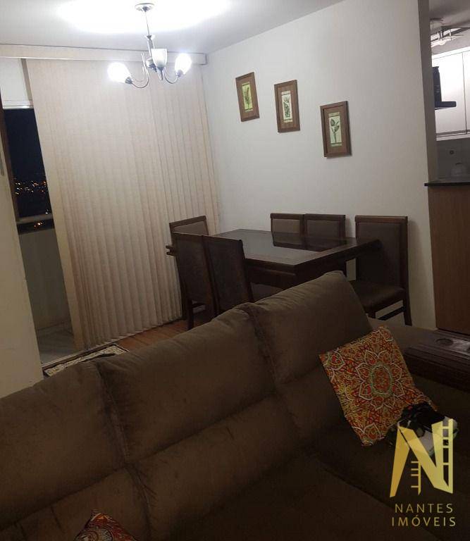 Apartamento à venda com 3 quartos, 68m² - Foto 2