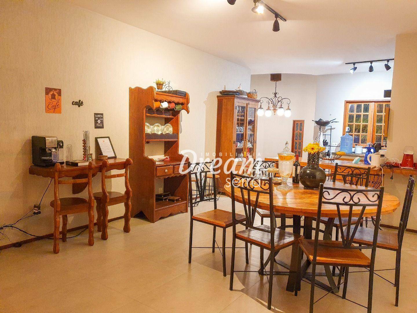 Casa de Condomínio à venda com 4 quartos, 350m² - Foto 15