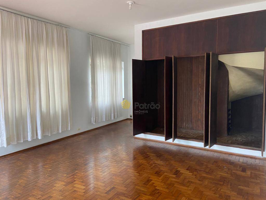 Sobrado à venda e aluguel com 4 quartos, 300m² - Foto 36