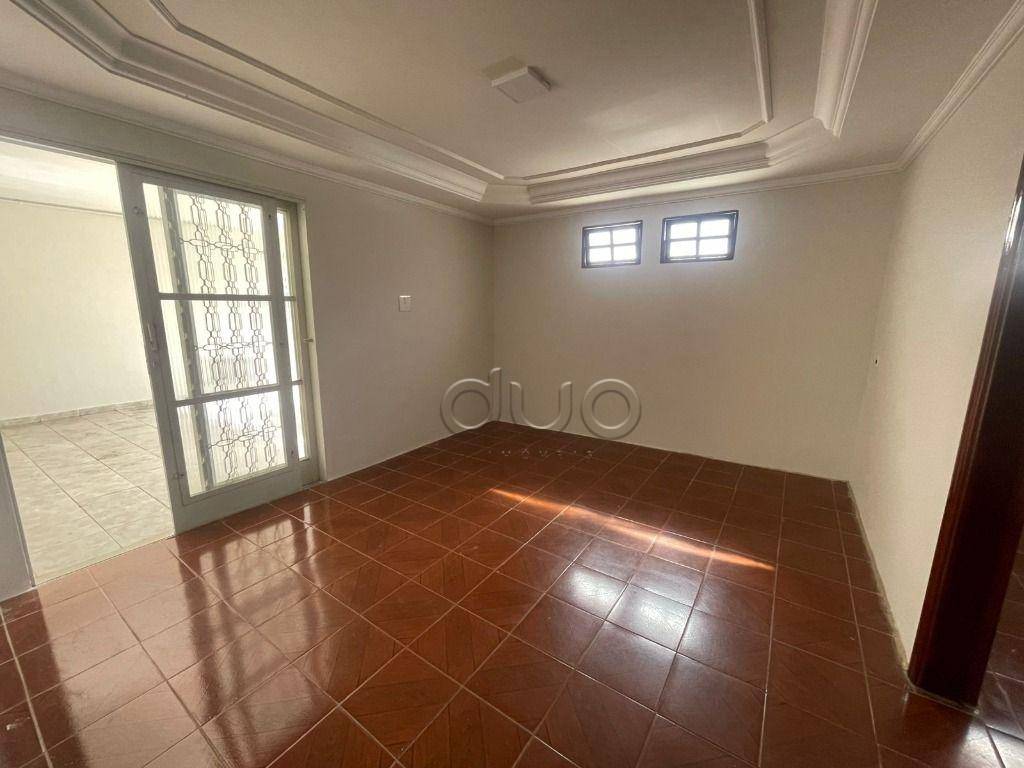 Casa, 3 quartos, 223 m² - Foto 1