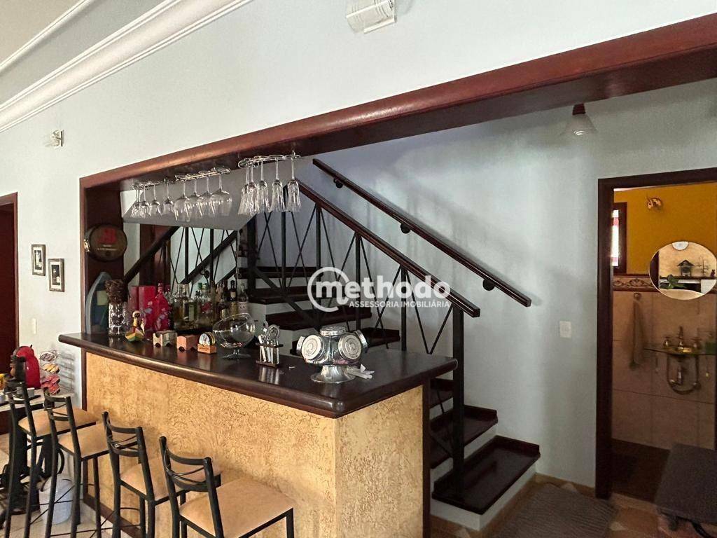 Casa à venda e aluguel com 3 quartos, 250m² - Foto 5