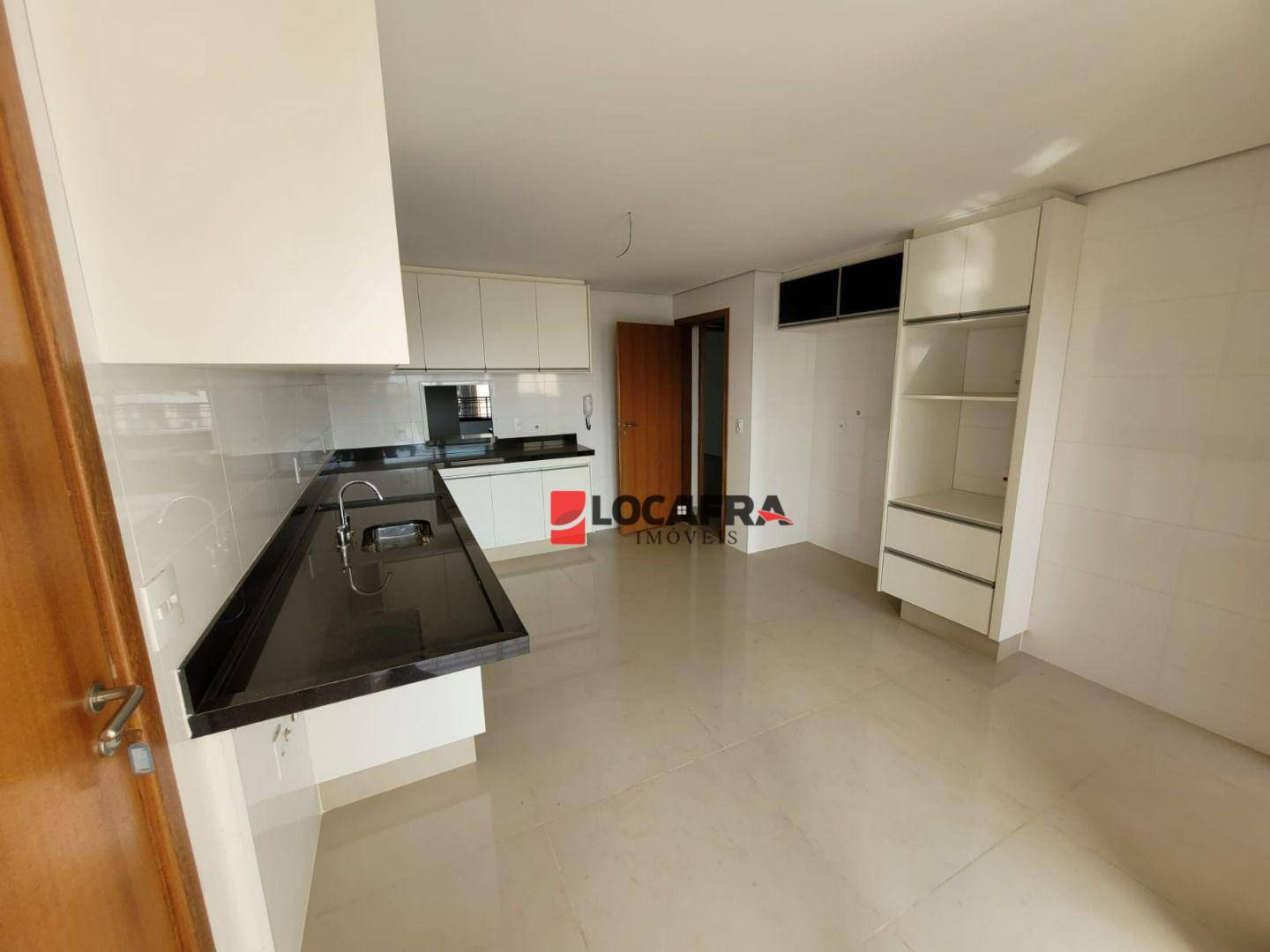 Apartamento à venda com 3 quartos, 260m² - Foto 26