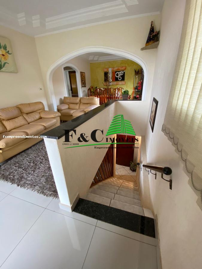 Casa à venda com 3 quartos, 250m² - Foto 33