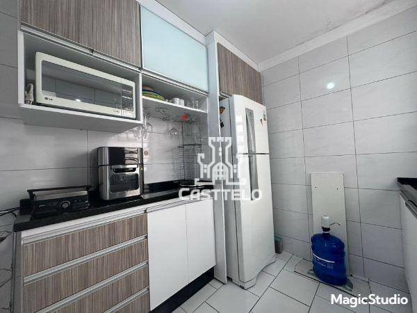 Apartamento à venda com 3 quartos, 64m² - Foto 13