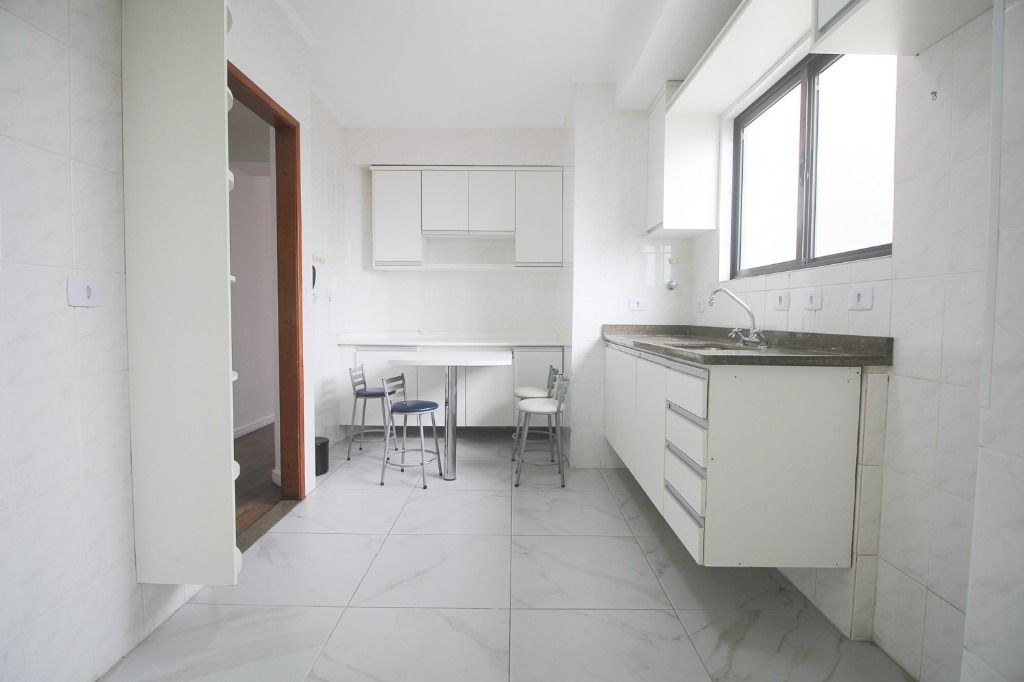 Apartamento para alugar com 2 quartos, 80m² - Foto 48