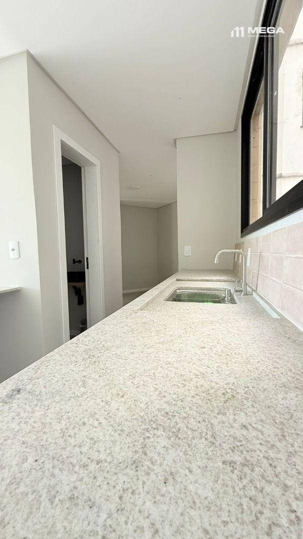 Apartamento, 3 quartos, 140 m² - Foto 2