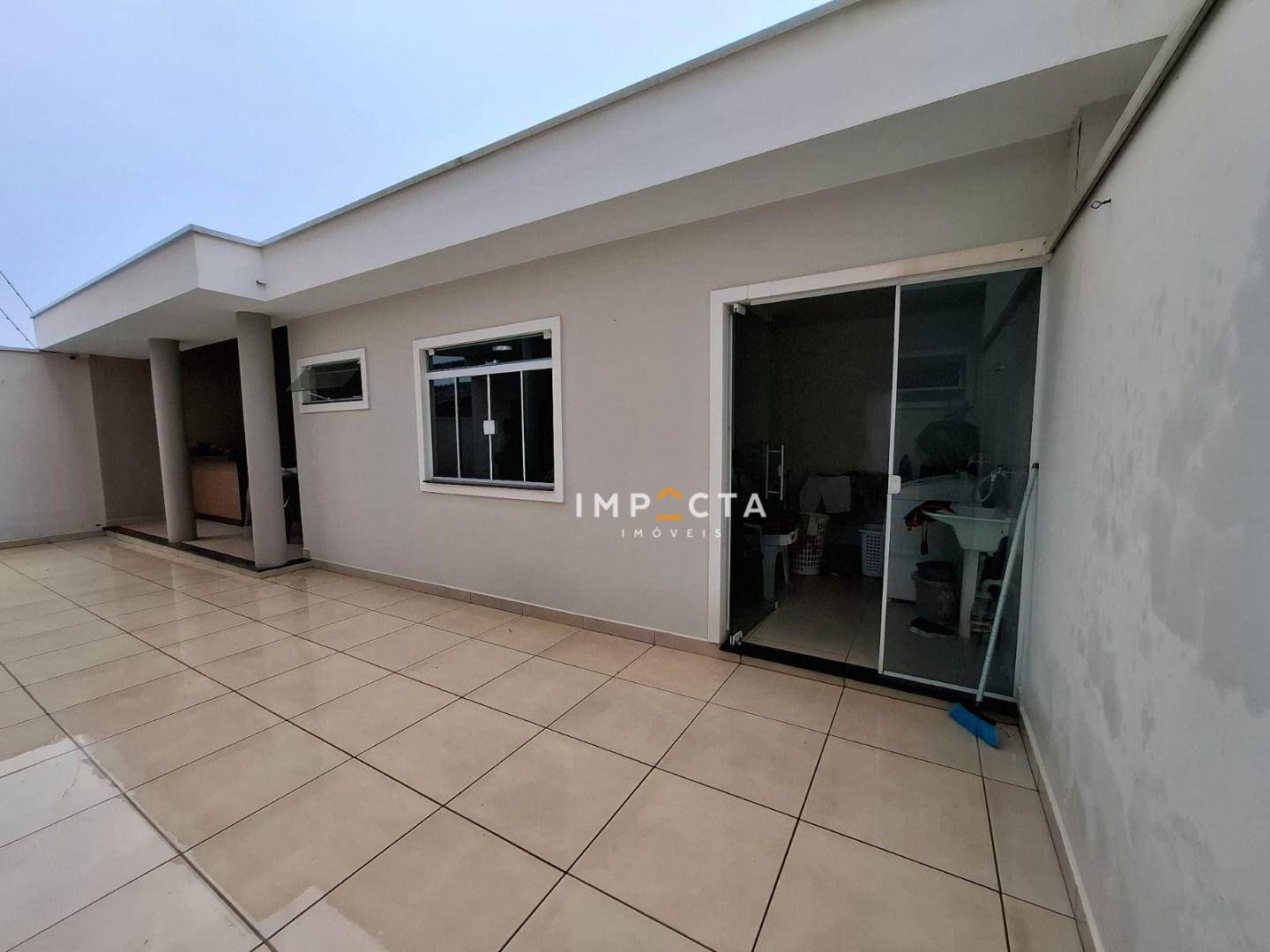 Casa à venda com 4 quartos, 244m² - Foto 14