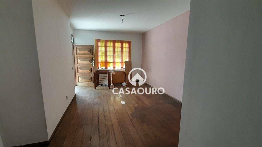 Casa à venda com 6 quartos, 400m² - Foto 9