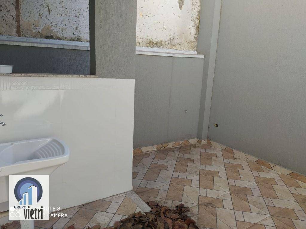 Sobrado à venda com 3 quartos, 200m² - Foto 13