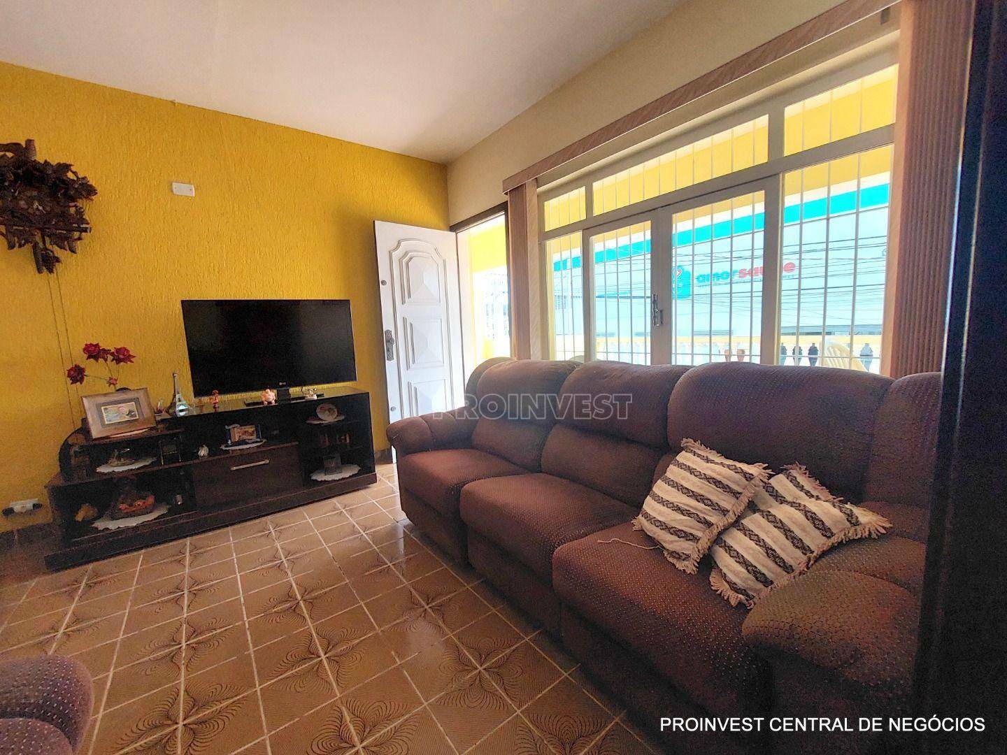 Casa à venda e aluguel com 3 quartos, 166m² - Foto 3