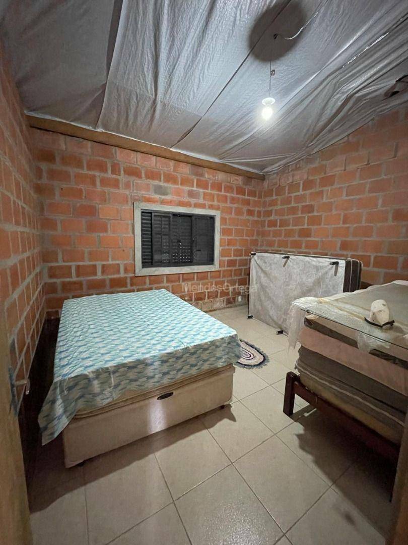 Chácara à venda com 4 quartos, 250m² - Foto 13