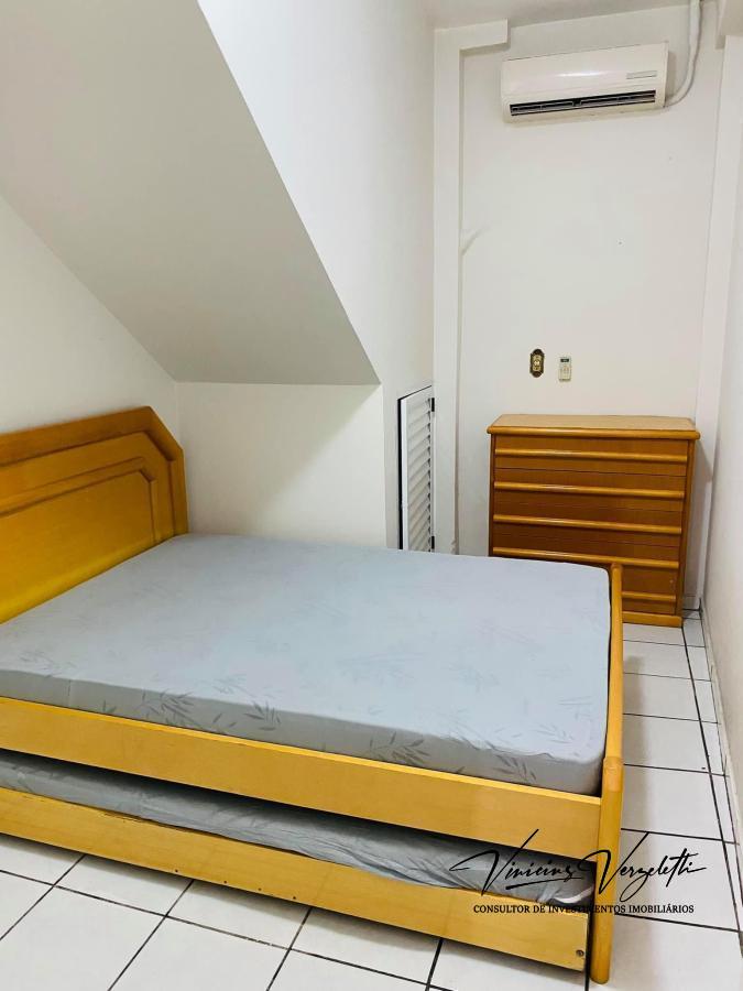 Casa para alugar com 4 quartos, 300m² - Foto 9