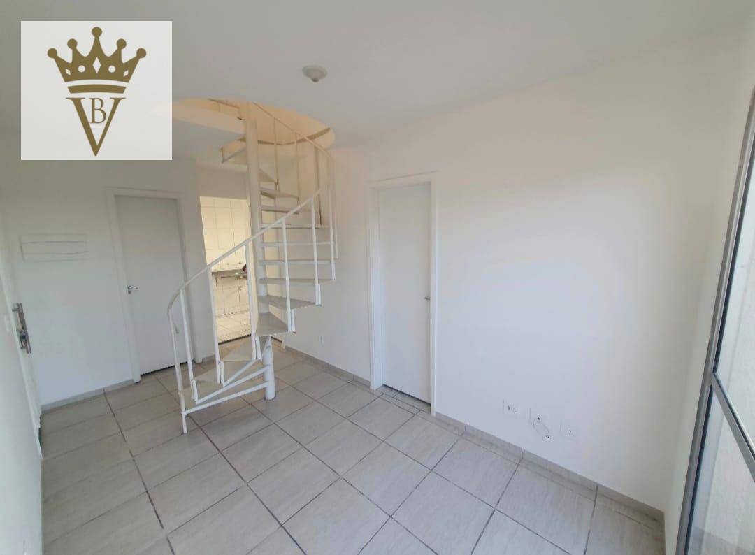 Cobertura à venda com 2 quartos, 83m² - Foto 2