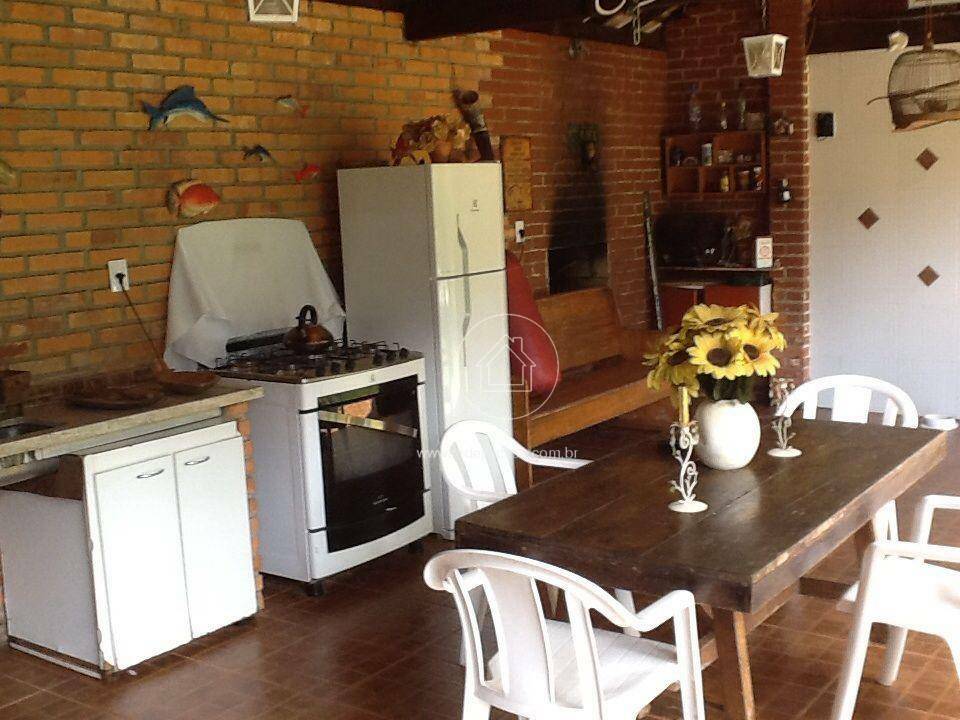 Casa à venda com 4 quartos, 400m² - Foto 15