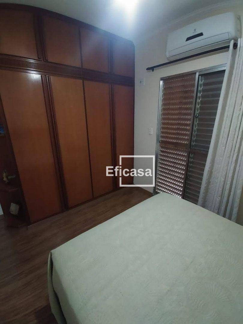 Apartamento à venda com 2 quartos, 70m² - Foto 11