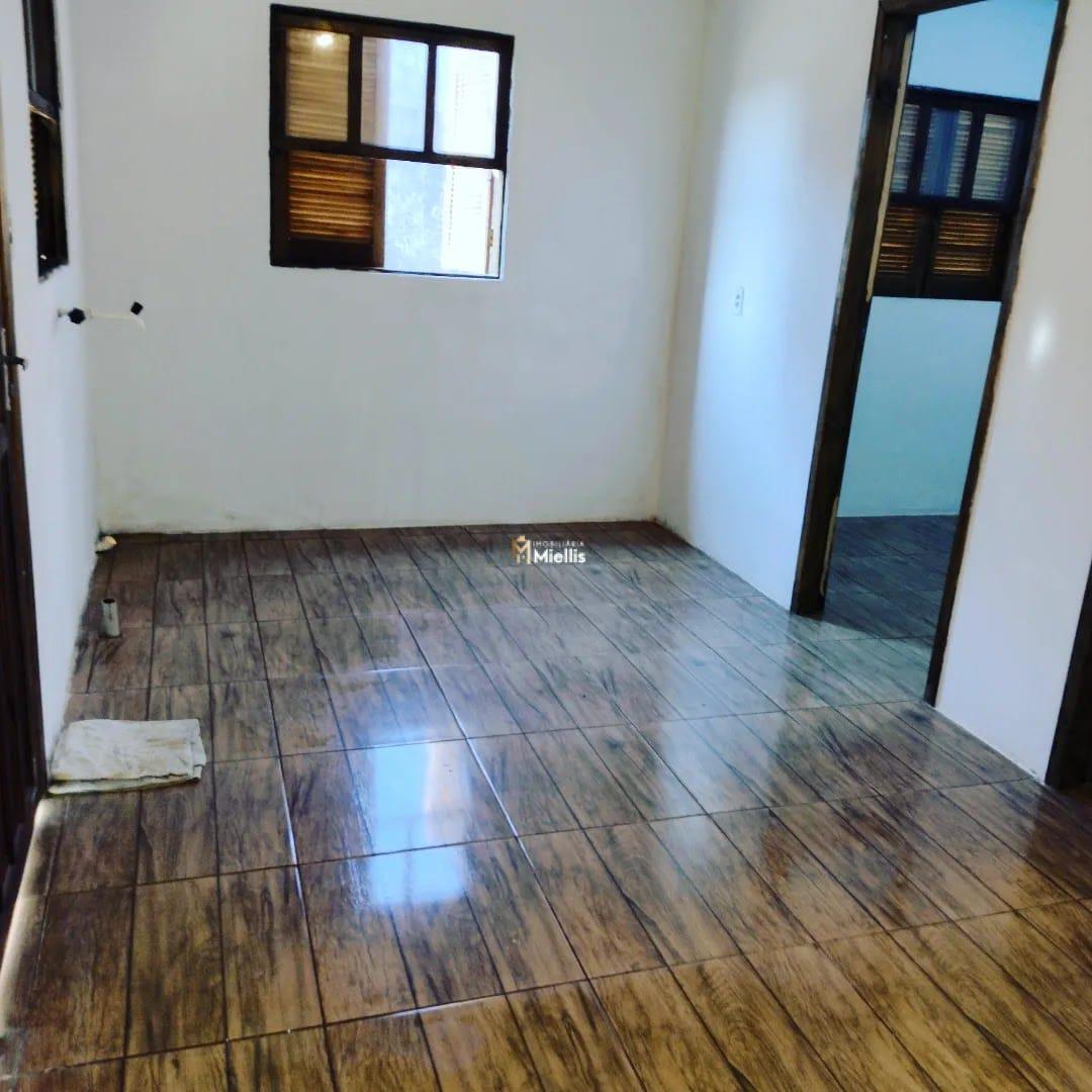 Casa à venda com 2 quartos, 500m² - Foto 9