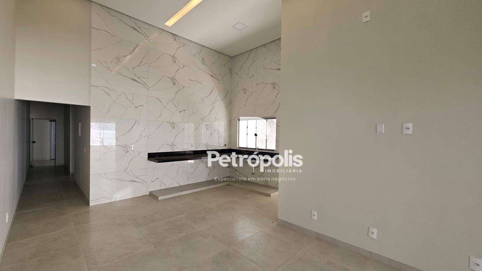 Casa à venda com 3 quartos, 120m² - Foto 2