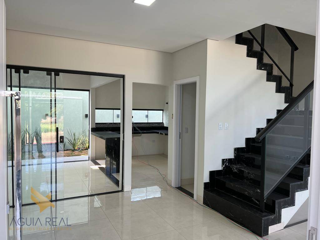 Sobrado à venda com 3 quartos, 136m² - Foto 4