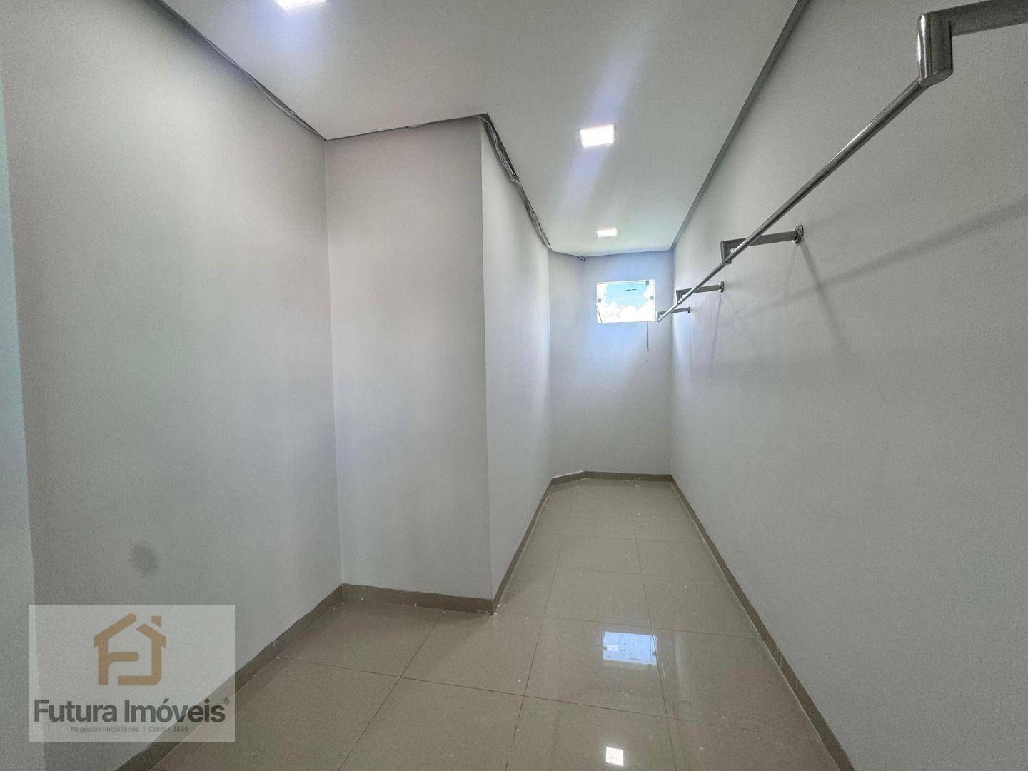 Casa à venda com 3 quartos, 332m² - Foto 15