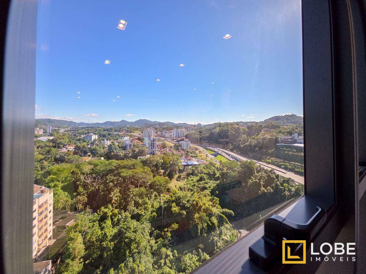Apartamento à venda com 3 quartos, 108m² - Foto 7