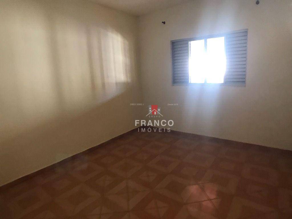 Chácara à venda com 3 quartos, 159m² - Foto 10