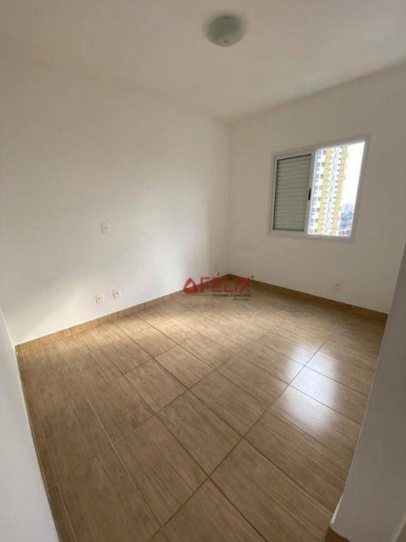 Apartamento à venda com 2 quartos, 65m² - Foto 19