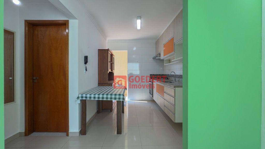 Apartamento para alugar com 2 quartos, 50m² - Foto 6