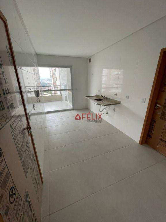 Apartamento à venda com 3 quartos, 155m² - Foto 5