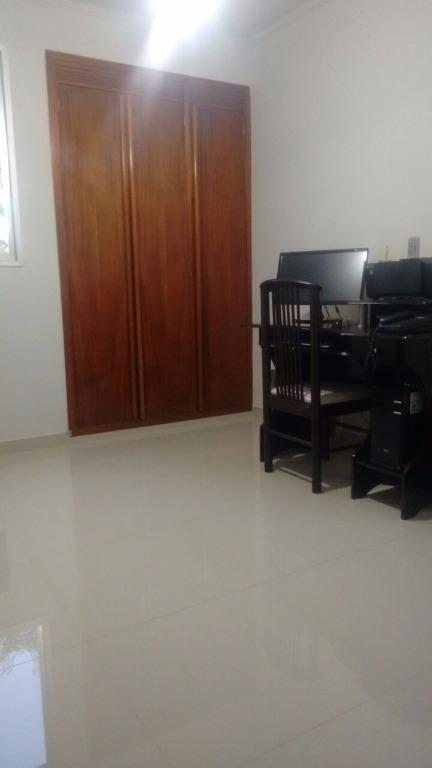 Apartamento à venda com 3 quartos, 77m² - Foto 3