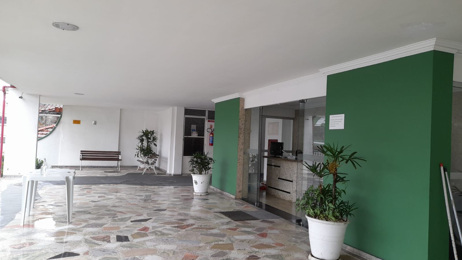 Apartamento à venda com 2 quartos, 75m² - Foto 25