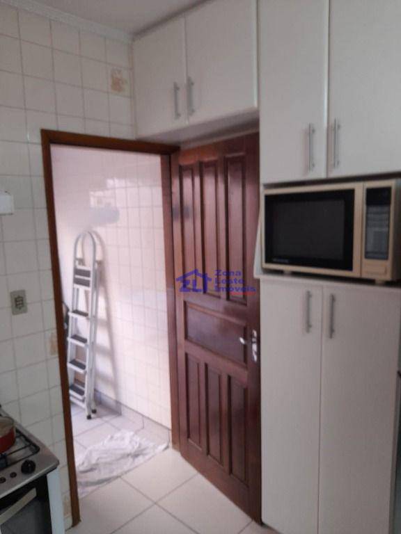 Sobrado à venda com 3 quartos, 220m² - Foto 13