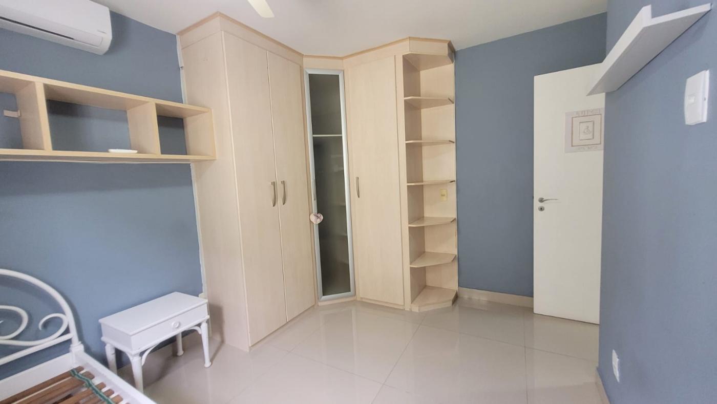 Casa de Condomínio à venda com 4 quartos, 240m² - Foto 41