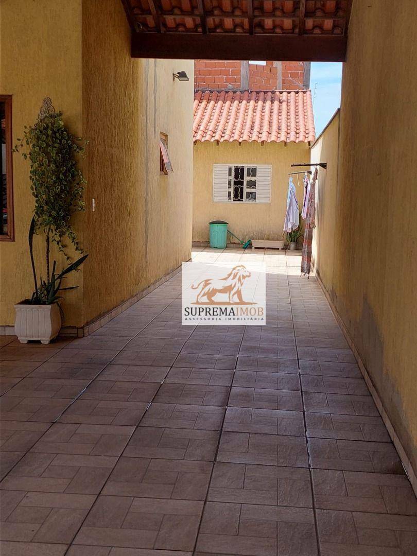 Casa, 3 quartos, 270 m² - Foto 2