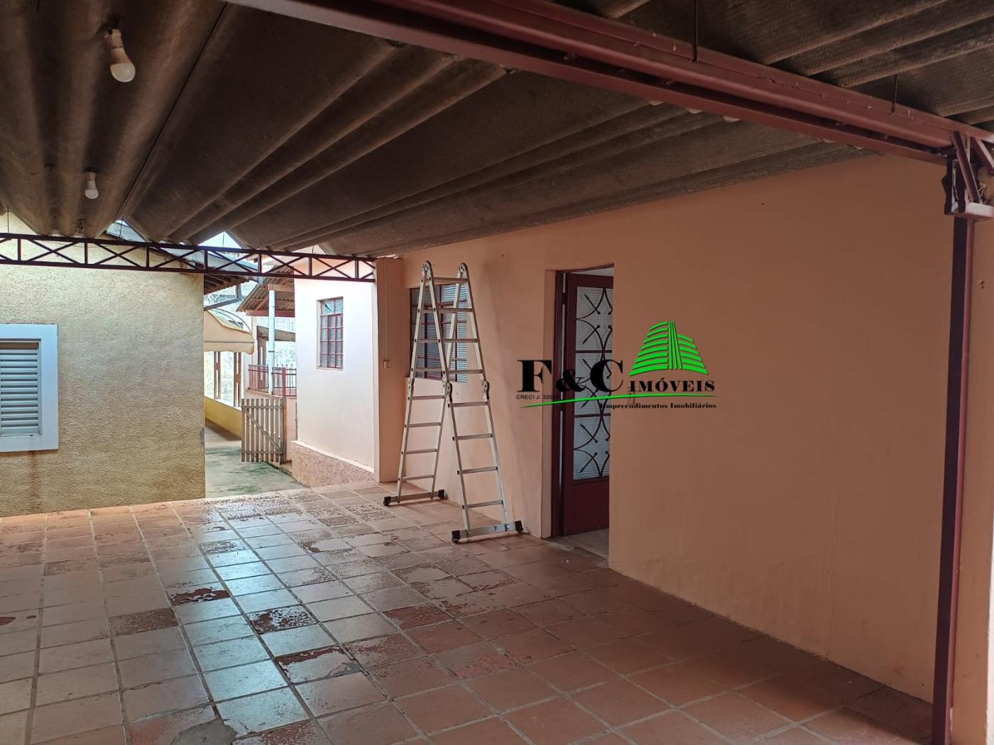 Casa à venda com 4 quartos, 378m² - Foto 24