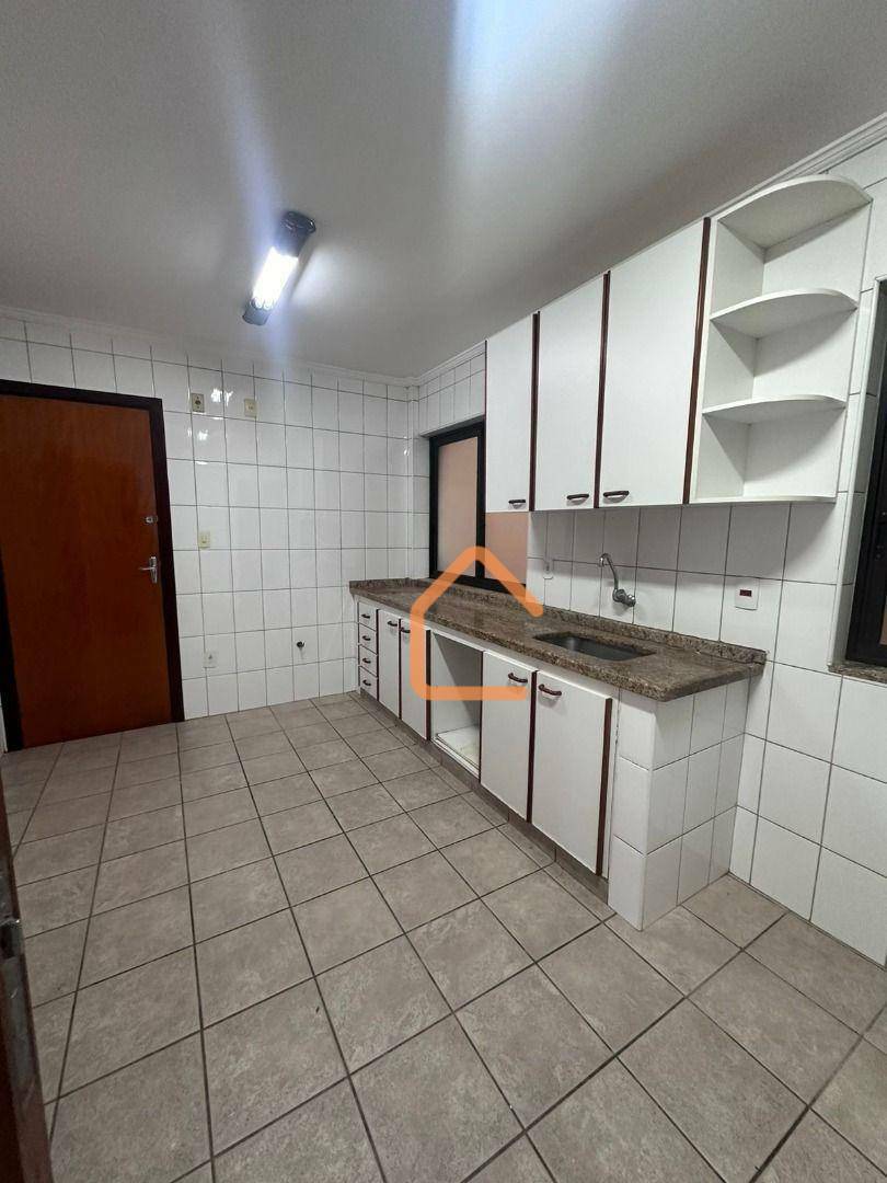 Apartamento à venda com 3 quartos, 118m² - Foto 5