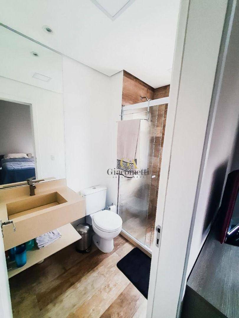 Apartamento à venda com 3 quartos, 158m² - Foto 4