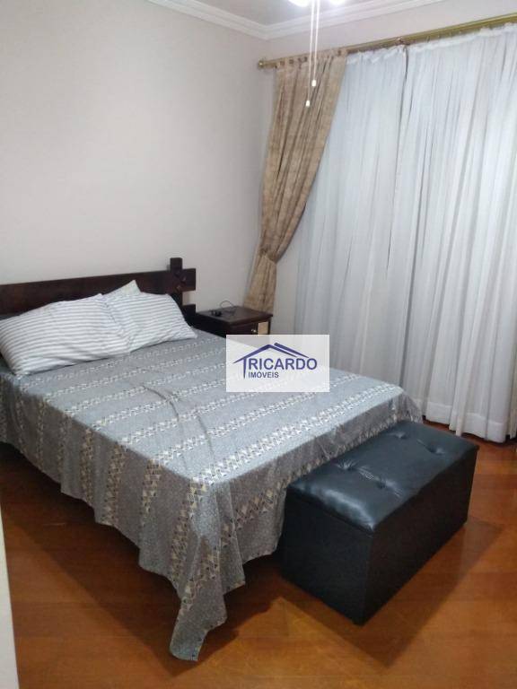 Apartamento à venda com 3 quartos, 140m² - Foto 5