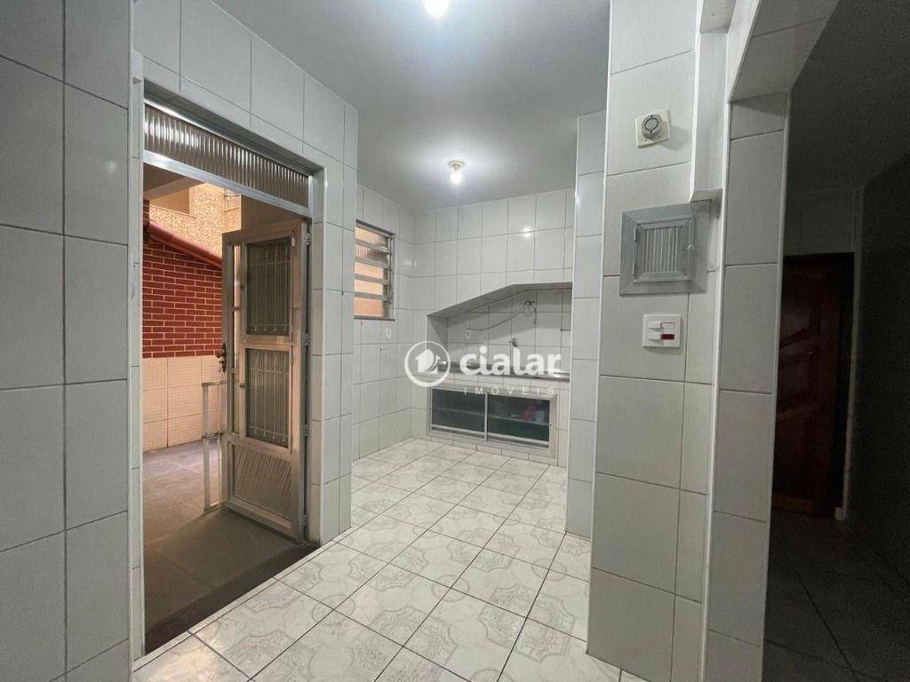 Apartamento à venda com 3 quartos, 230m² - Foto 15