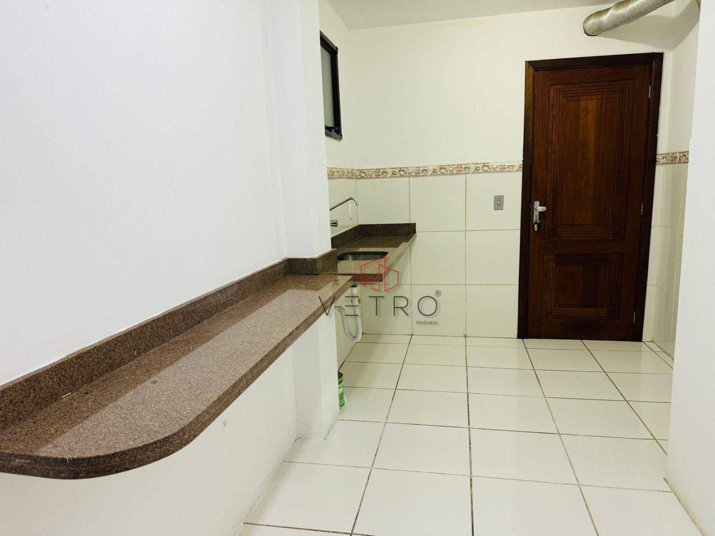 Apartamento à venda com 4 quartos, 204m² - Foto 11