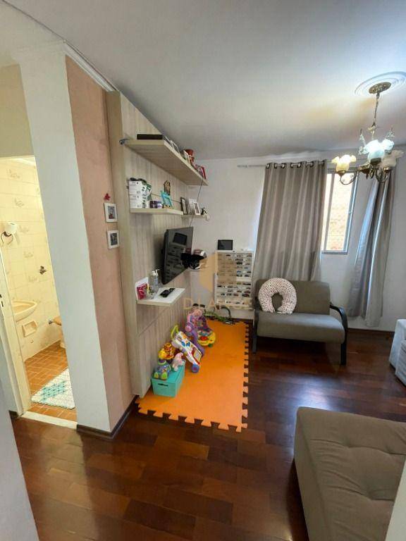 Apartamento à venda com 2 quartos, 60m² - Foto 3