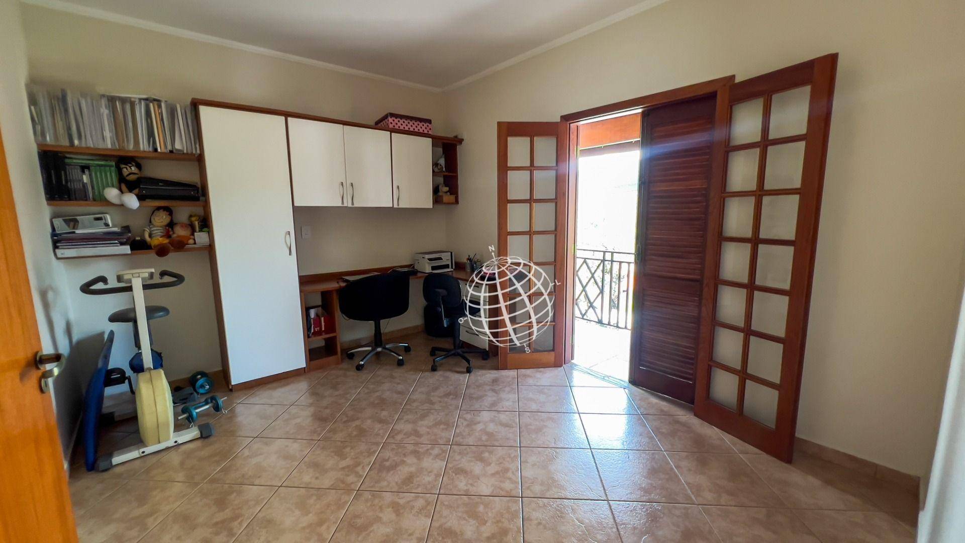 Casa à venda com 3 quartos, 246m² - Foto 33