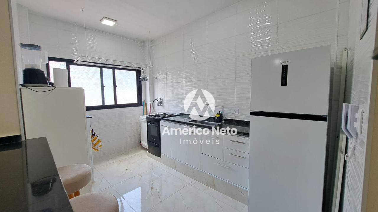 Apartamento à venda com 2 quartos, 75m² - Foto 9