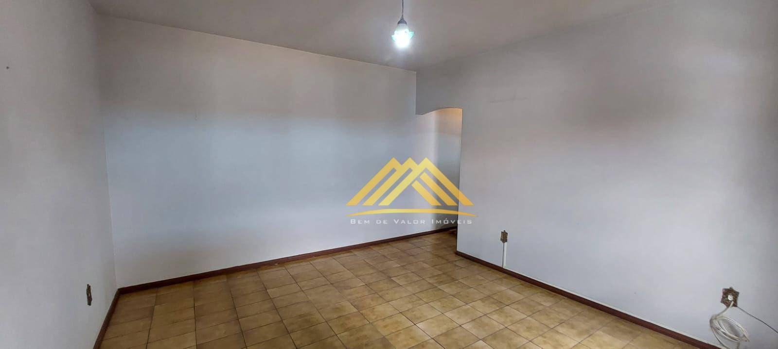 Casa à venda com 8 quartos, 352m² - Foto 14