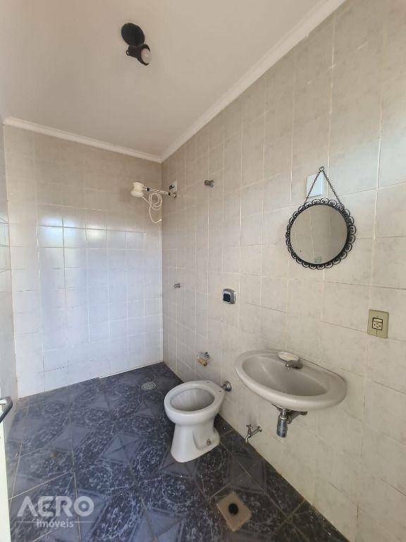 Casa à venda e aluguel com 4 quartos, 299m² - Foto 34