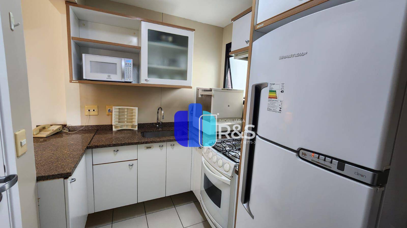 Apartamento à venda com 2 quartos, 60m² - Foto 7